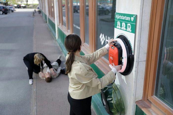 hjärtstartare utomhus