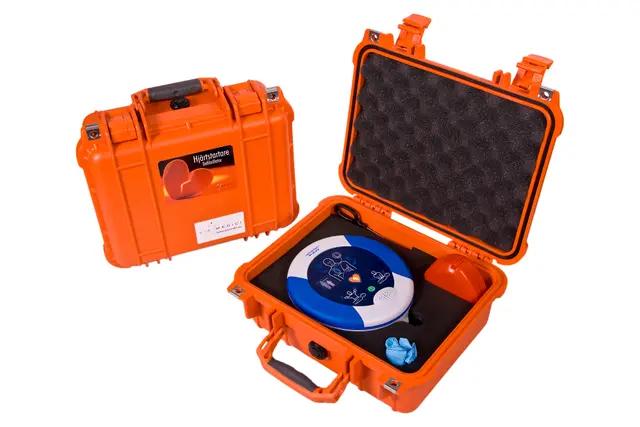 HeartSine Samaritan PAD 500 med pelikanväska stängd